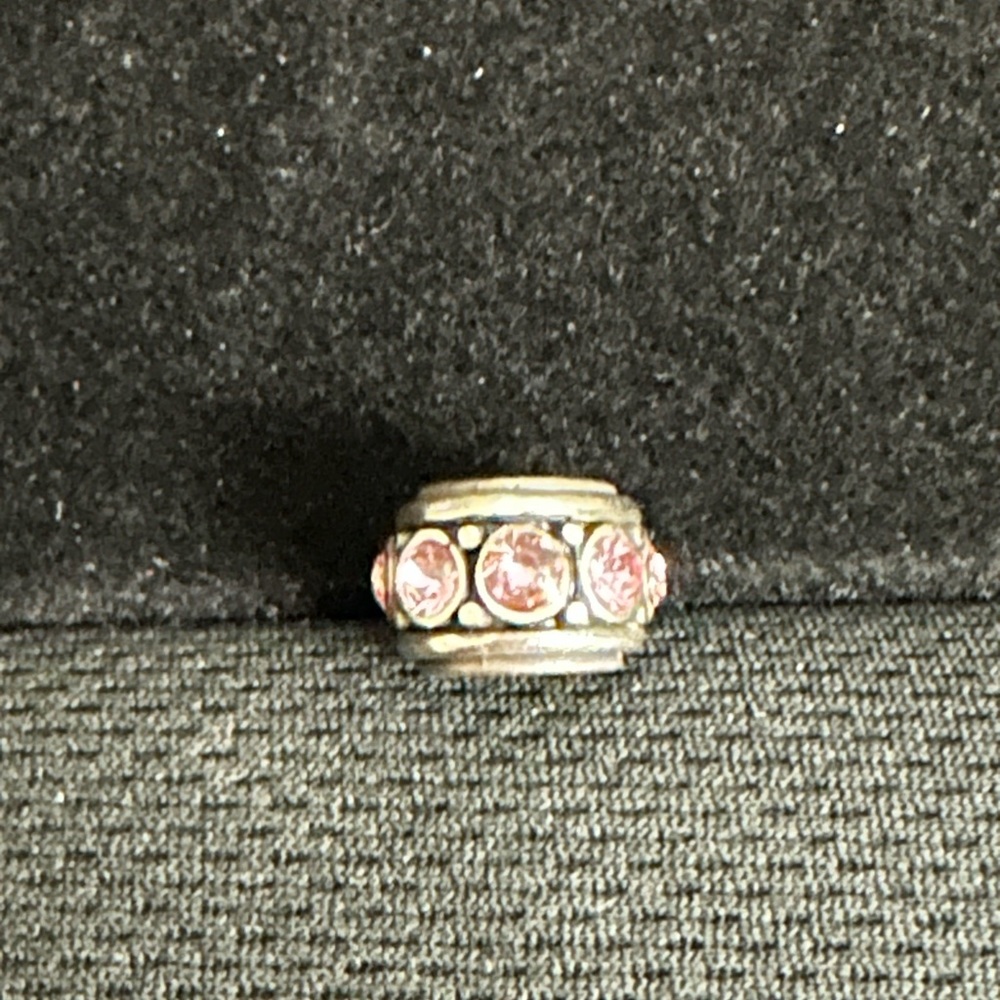 Brighton pastel ice pink bead